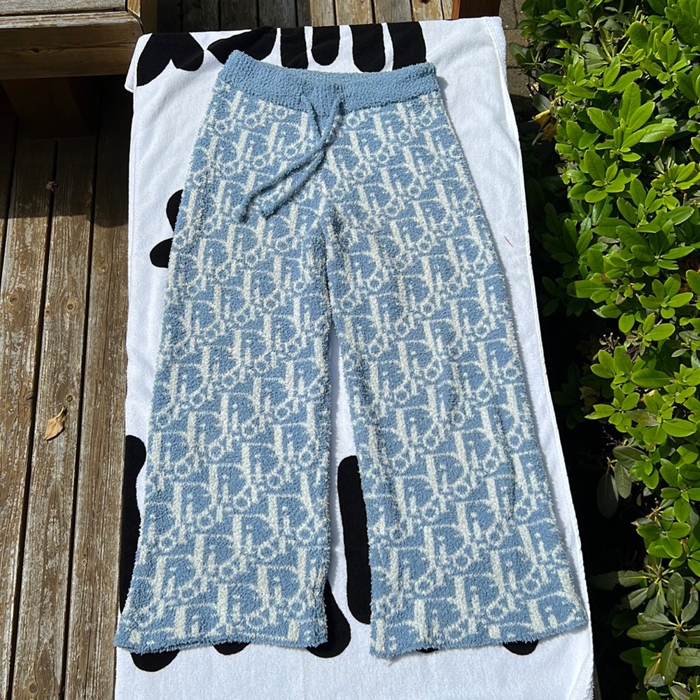 Cozy lounge pants, Dior logo size medium